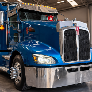 Tractocamión Kenworth T660 2017 Azul - Motor PACCAR MX-13 y 13 Velocidades