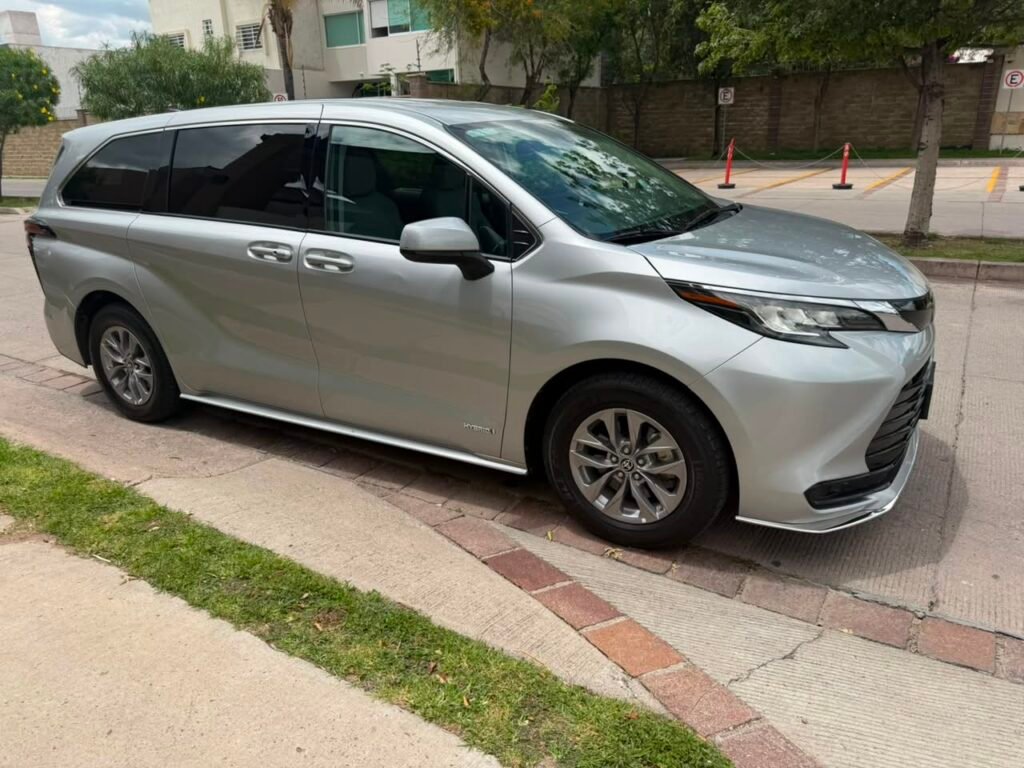 2021 Toyota Sienna
